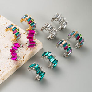 Wholesale Fashion Diamond Simple C Shape Alloy Earrings