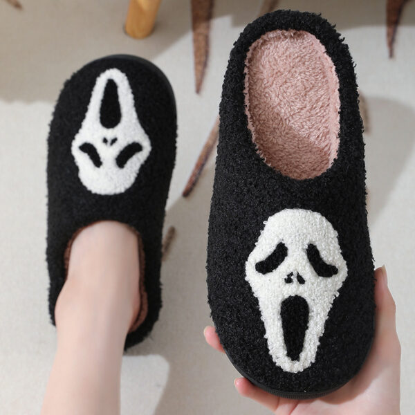 O1CN01IyaLXN2CU3vV86T6S_2050288476-0-cib-1 Wholesale Winter Halloween Home Comfortable Thick-soled Warm Indoor Couple Cotton Slippers