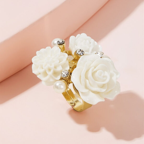 Wholesale Resin Rose Adjustable Alloy Ring