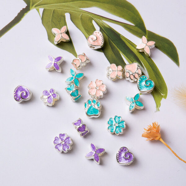 O1CN01JKRFTI1a5pRLwd4yn_2211228053279-0-cib Wholesale Oil Drip Heart Butterfly Big Hole Bright Colorful Beads