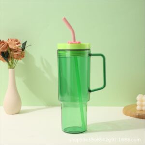 Green cup with green lid / 40oz