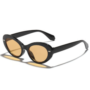 Black frame orange slices