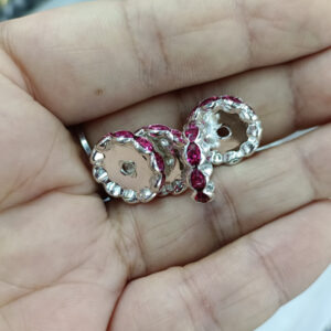 802 rose red / Hole in the middle