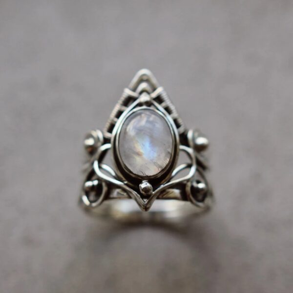 Wholesale Vintage Moonstone Alloy Rings