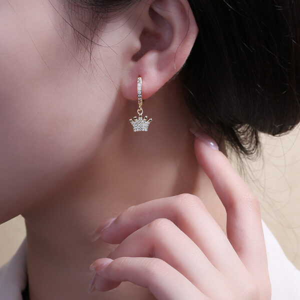O1CN01KlL1Bu1Wow54QuB3d_2905482836-0-cib Wholesale Zircon Crown Copper Earrings
