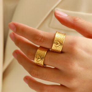 O1CN01Kt7S6M1RWY96gvUYD__2214800332119-0-cib Wholesale Hammered Pattern Love Stainless Steel Ring