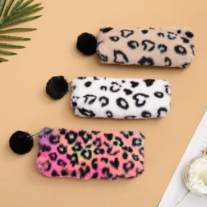 O1CN01KwV3TO1I6b4EeTgqZ__3843200844-0-cib Wholesale Leather Plush Pencil Case