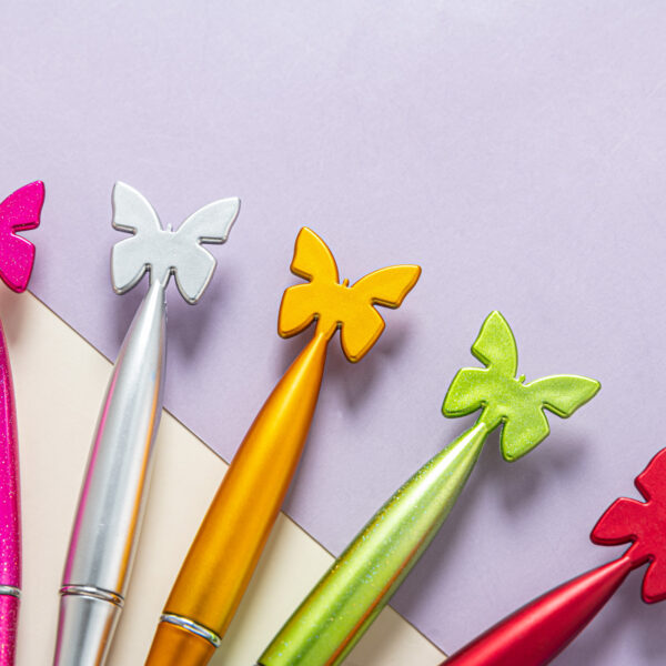 O1CN01L2iqbR1mwIFM2yGCt_1133525018-0-cib Wholesale Butterfly Swivel Plastic Ballpoint Pen