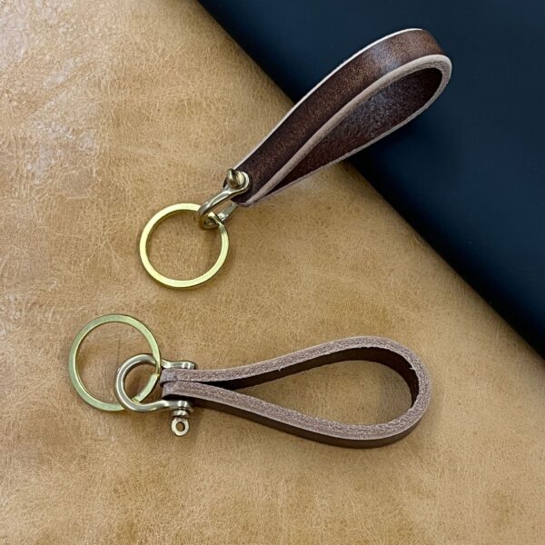 O1CN01L799Zu1Zlg1WyniJ8_2200807573235-0-cib Wholesale Genuine Leather Brass Horseshoe Chain Keychains