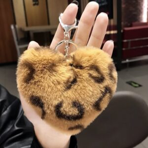 Brown leopard print love heart / Packed in a single opp bag. the keychain is not fixed. if necessary, please contact customer service for notes