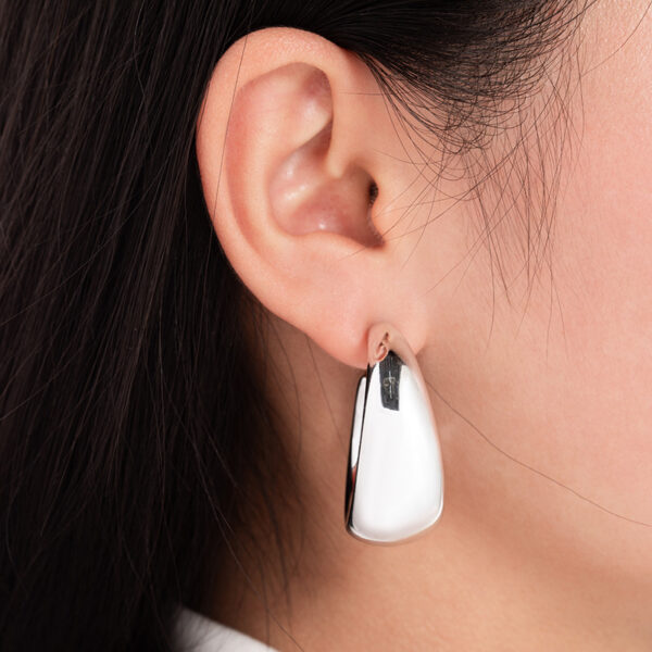 Wholesale C-shaped Electroplating Simple Plain Ring Acrylic Earrings