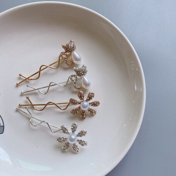 Wholesale Rhinestone Pearl Cat Flower Hair Clips