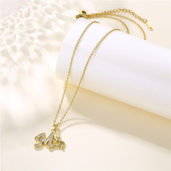 O1CN01MMUaXM2FNb4YZNSR5_2211507768868-0-cib Wholesale Mother's Day Gift Stainless Steel Alphabet MOM Necklace