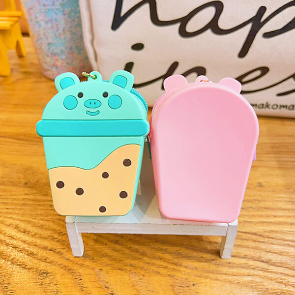 Wholesale Cute Milk Tea Pig Silicone Coin Purse Soft Rubber Keychains