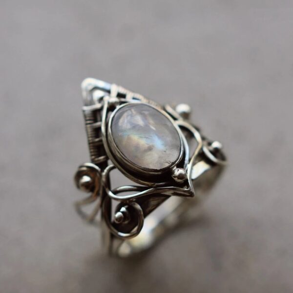 Wholesale Vintage Moonstone Alloy Rings