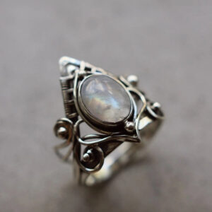 O1CN01Mj7zUs1vII3N51C4q__6000000006149-0-cib Wholesale Vintage Moonstone Alloy Rings