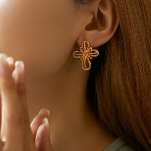 O1CN01MmwMvk1EhSYpFciNw__2210915660383-0-cib Wholesale S925 Silver Needle Plated 18K Real Gold Braided Earrings