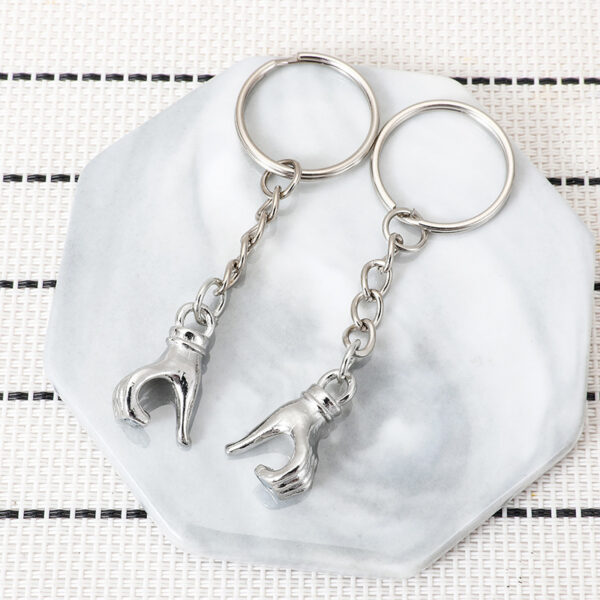 Wholesale Magnetic Suction Comparison Palm Zinc Alloy Keychain