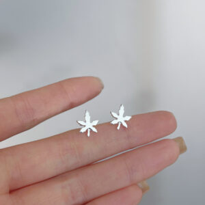 Maple Leaf [Silver]]