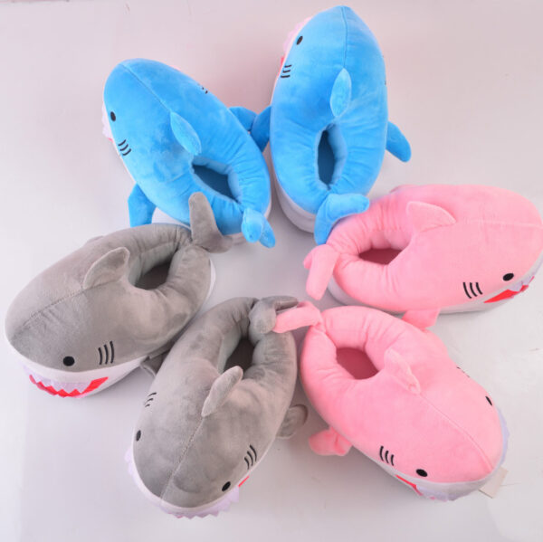 Wholesale Plush Thickened Winter Shark Slippers
