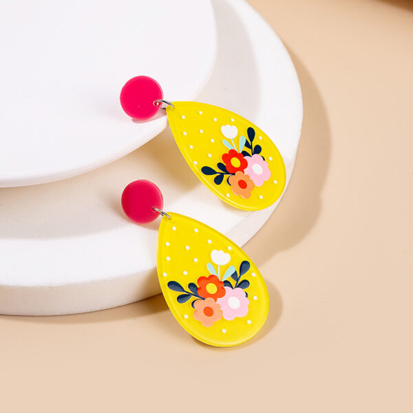 Wholesale Jewelry Cute Doll Cartoon Acrylic Earrings