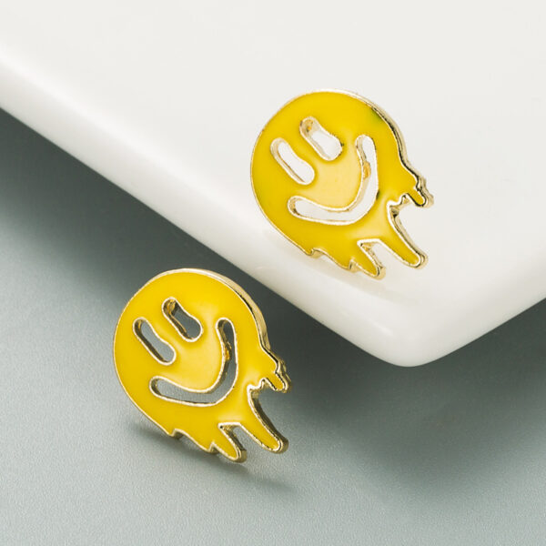 Wholesale Alloys Drops Oil Smiley Earrings