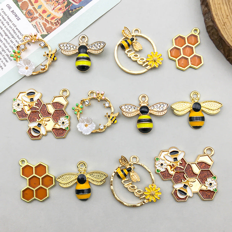 Wholesale 1 op Oil Alloy Yellow Simulation Cute Cartoon Bee Hive Pendant DIY Pendant