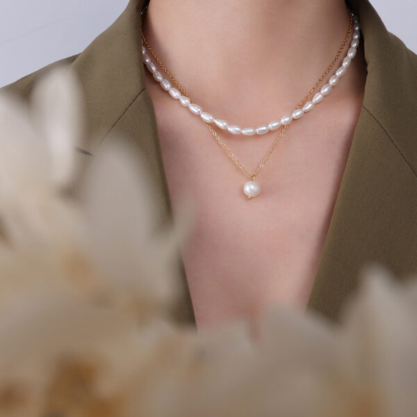 Wholesale Sales of Titanium Steel 18k Gold Freshwater Pearl Necklaces