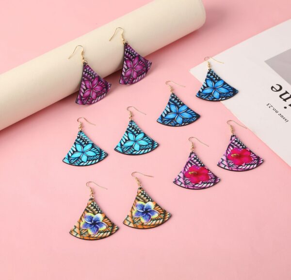 O1CN01P6wmjT1kPCNmldxts__2212917204675-0-cib Wholesale Autumn/Winter Triangular Ginkgo Leaf Scalloped Acrylic Earrings