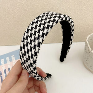 Headband-black and white darts