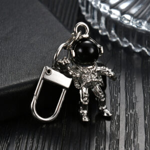 O1CN01PDwCvb2M3d72W2bbP__3167339772-0-cib Wholesale Astronaut Metal Keychains