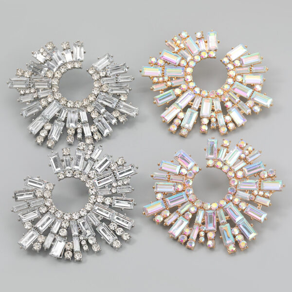 O1CN01Pbwj5P2II32fubkjv_2473019262-0-cib Wholesale Water Diamond Sunflower Alloy Earrings