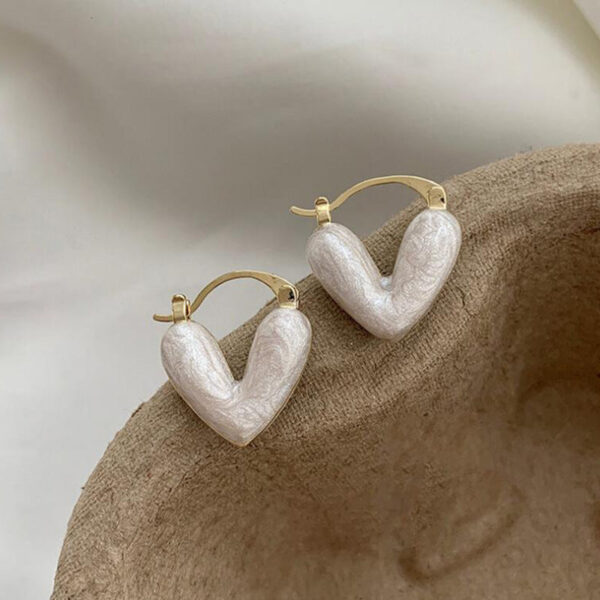 Wholesale Niche Drop Glaze Love Delicate and Versatile Stud Earrings