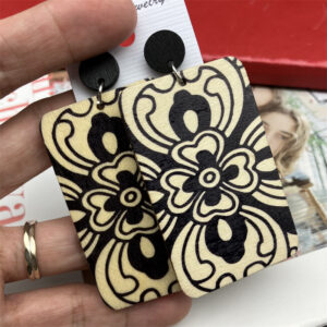 Off-White-vintage flowers