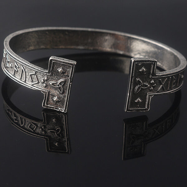 O1CN01QEwYYb2LgjDEvX5Sa_2206524689722-0-cib Wholesale Viking Runes Men's Alloy Bracelet