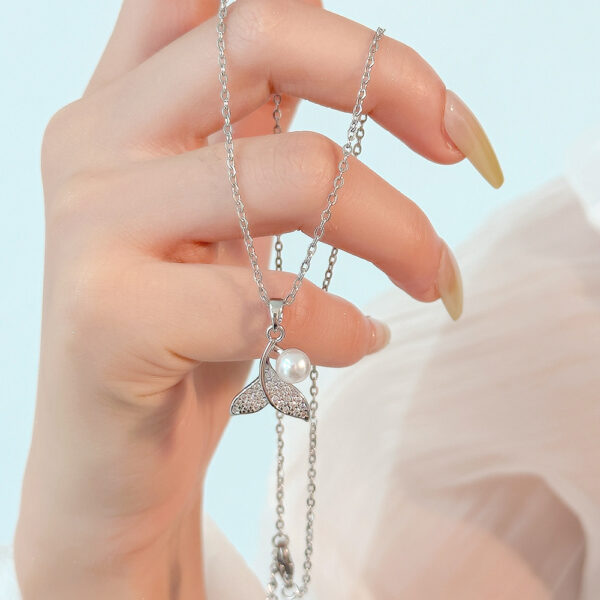 Wholesale Simple and Color Preserving Titanium Steel Women's Versatile Niche High End Exquisite Light Luxury Versatile Simple Necklace