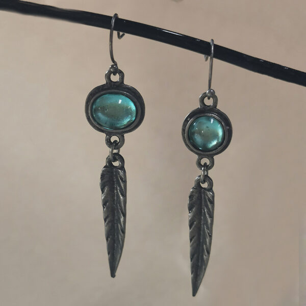O1CN01QpS69T1qyMXCbOVgM_2206372095564-0-cib Wholesale Opal Feather Pendant Alloy Earrings
