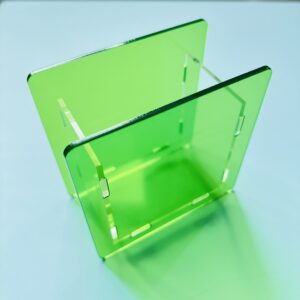 Green pen holder