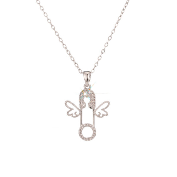 Wholesale Simple and Color Preserving Titanium Steel Women's Versatile Niche High End Exquisite Light Luxury Versatile Simple Necklace