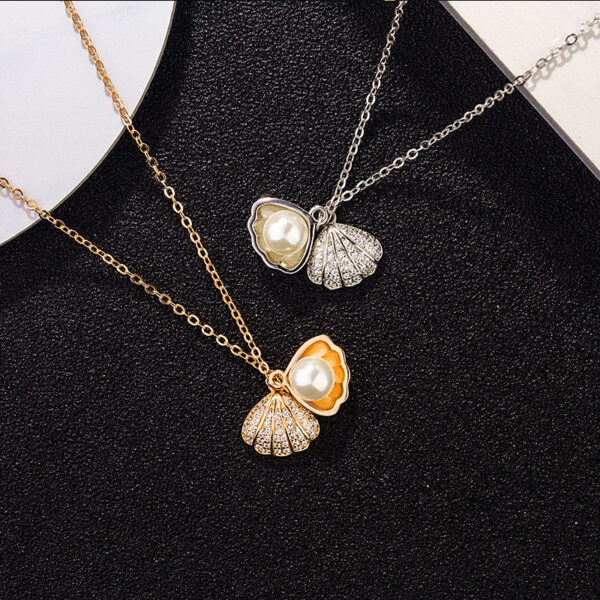 Wholesale Seashell Imitation Pearl Pendant Alloy Necklace