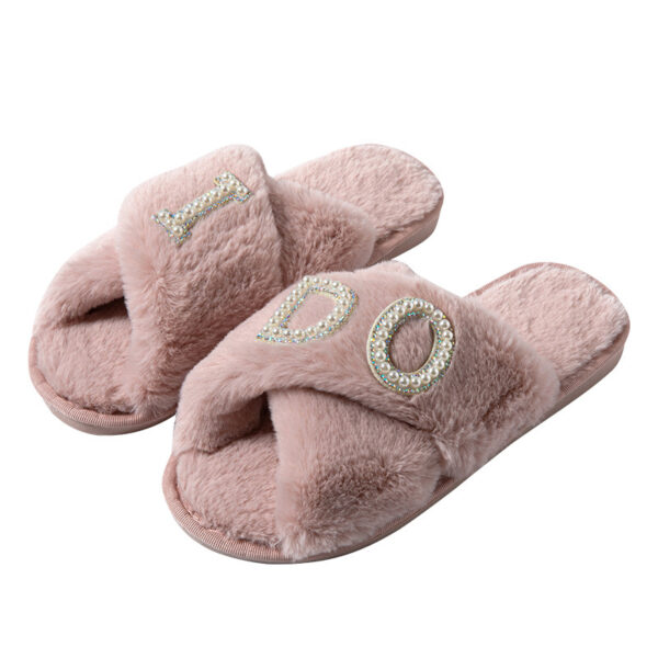 O1CN01R40ydx1Pl5QIGe9yc_4012931880-0-cib Wholesale Casual Cross Plush Slippers