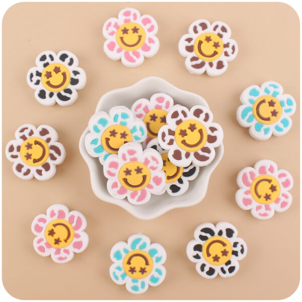 Wholesale Cartoon Flower Smiley Teether Creative DIY Focal Beads