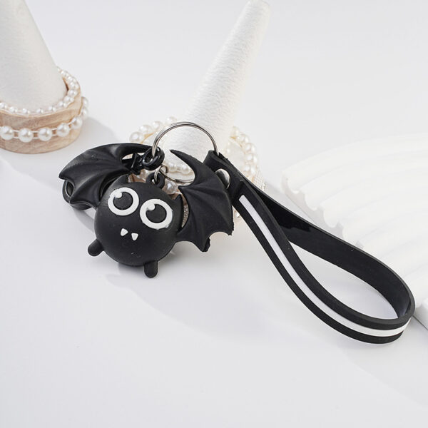 Wholesale Metal Ring Halloween Cartoon Bat Keychain