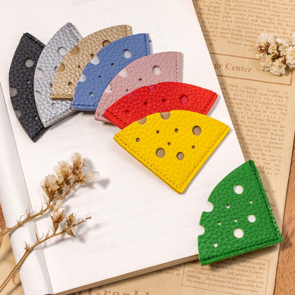 O1CN01RmArSI1nw7kxKRtmt_2209232295153-0-cib Wholesale Cheese Leather Bookmarks