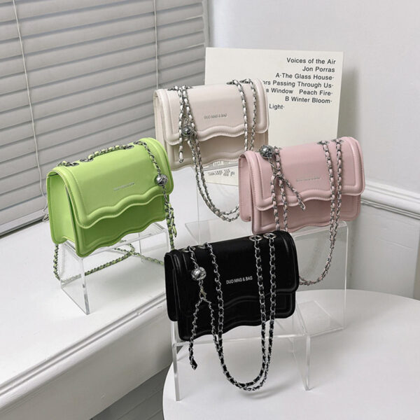 Wholesale Wavy Pattern Small Square Bag Chain Shoulder Crossbody Bag