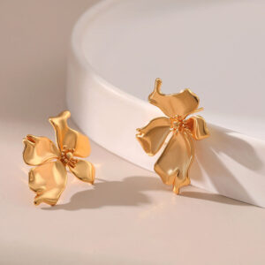 O1CN01SkVDYU1EhSVvcBK23__2210915660383-0-cib Wholesale Irregular Floral Shape Gold Plated Earrings