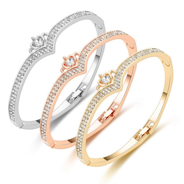Wholesale Heart Shaped Crown Diamond Alloy Bracelet