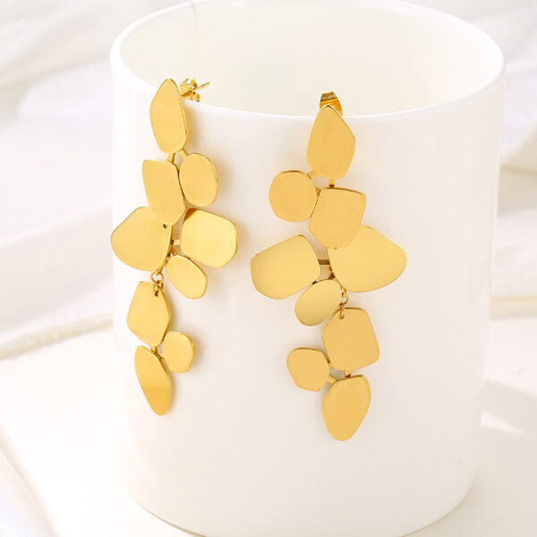 Wholesale Exaggerated Earrings Light Luxury Retro European and American Stainless Steel Earrings