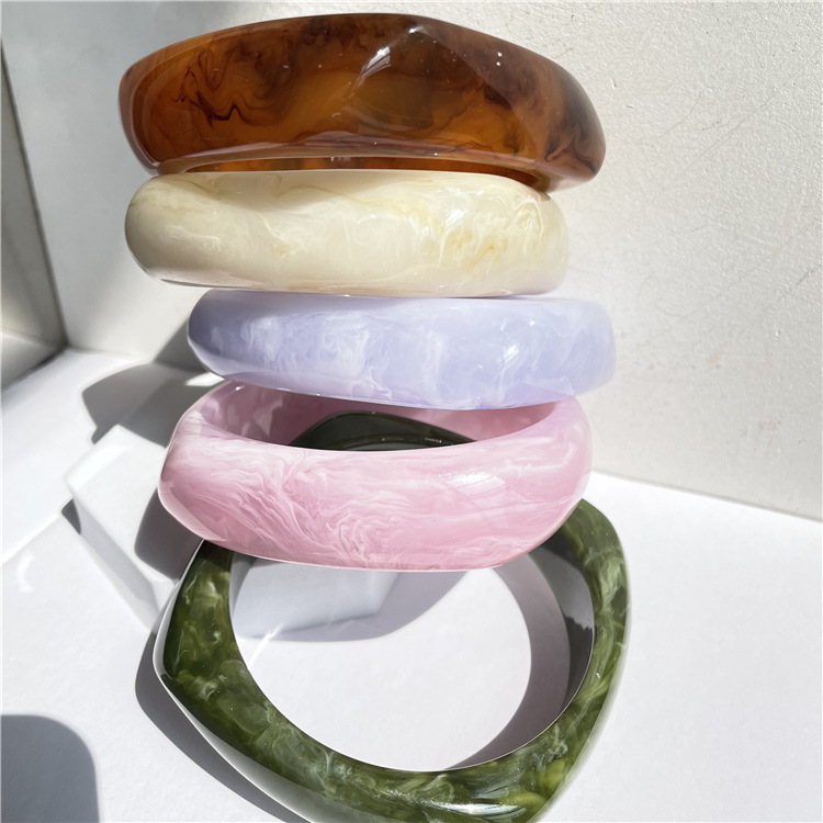 Wholesale European and American Fashion New Marble Pattern Acrylic Bracelet Special-Shaped Resin Square Round Bracelet Cross-Border