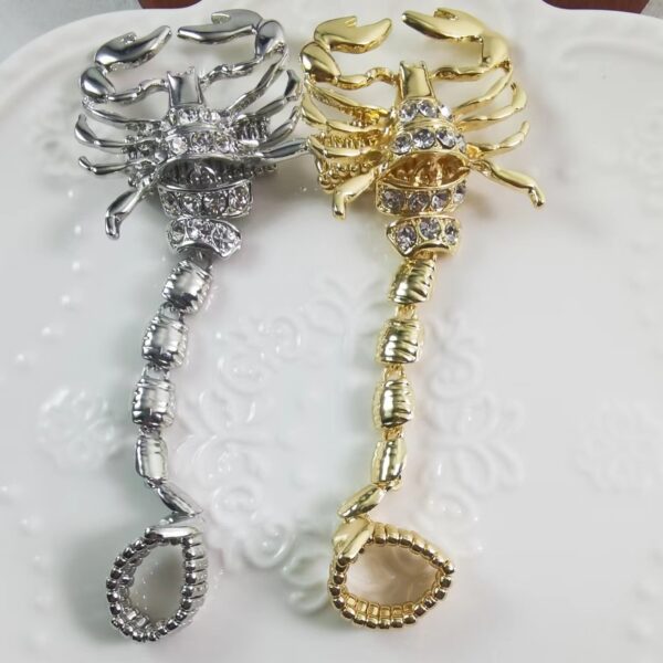 O1CN01TGnIa72JA5rMn3sc0_2211071839380-0-cib Wholesale Metal Scorpion Chain Ring